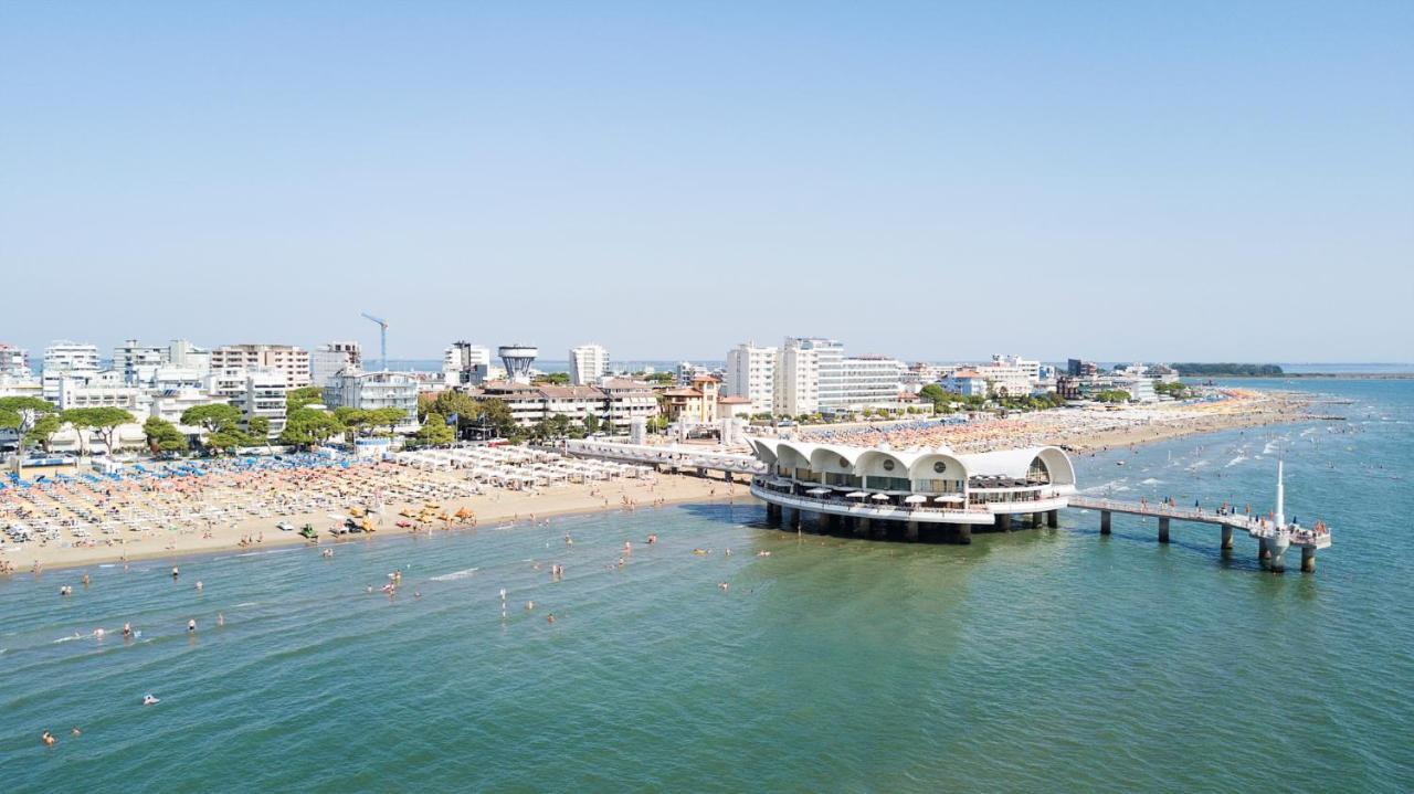 Villaggio Laura Lignano Sabbiadoro Eksteriør billede